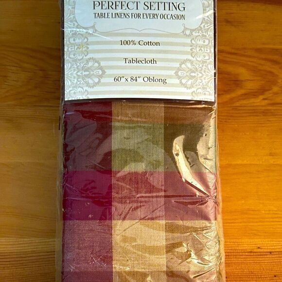 NWT perfect setting autumn tablecloth. 60x84 oblong. Never opened - Picture 3 of 4